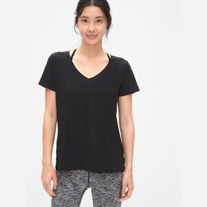 GAP GapFit Breathe V-neck t-shirt Black XL